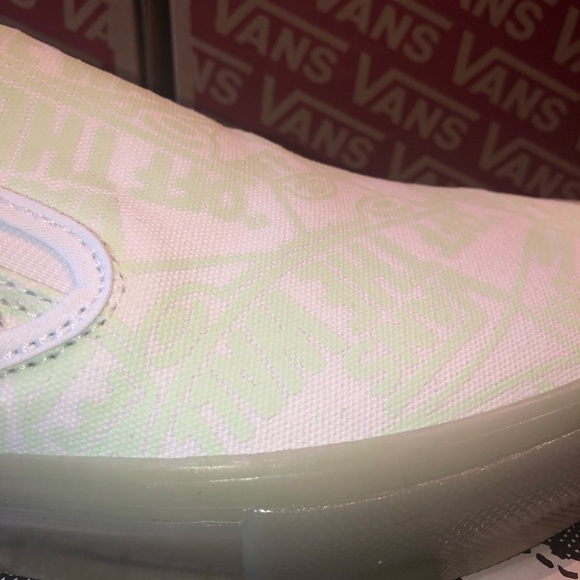 Vans Glow in the Dark! New in box! - Picture 9 of 12